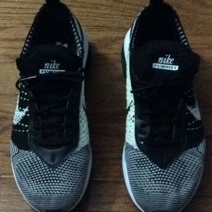 Nike Flyknit Sneakers